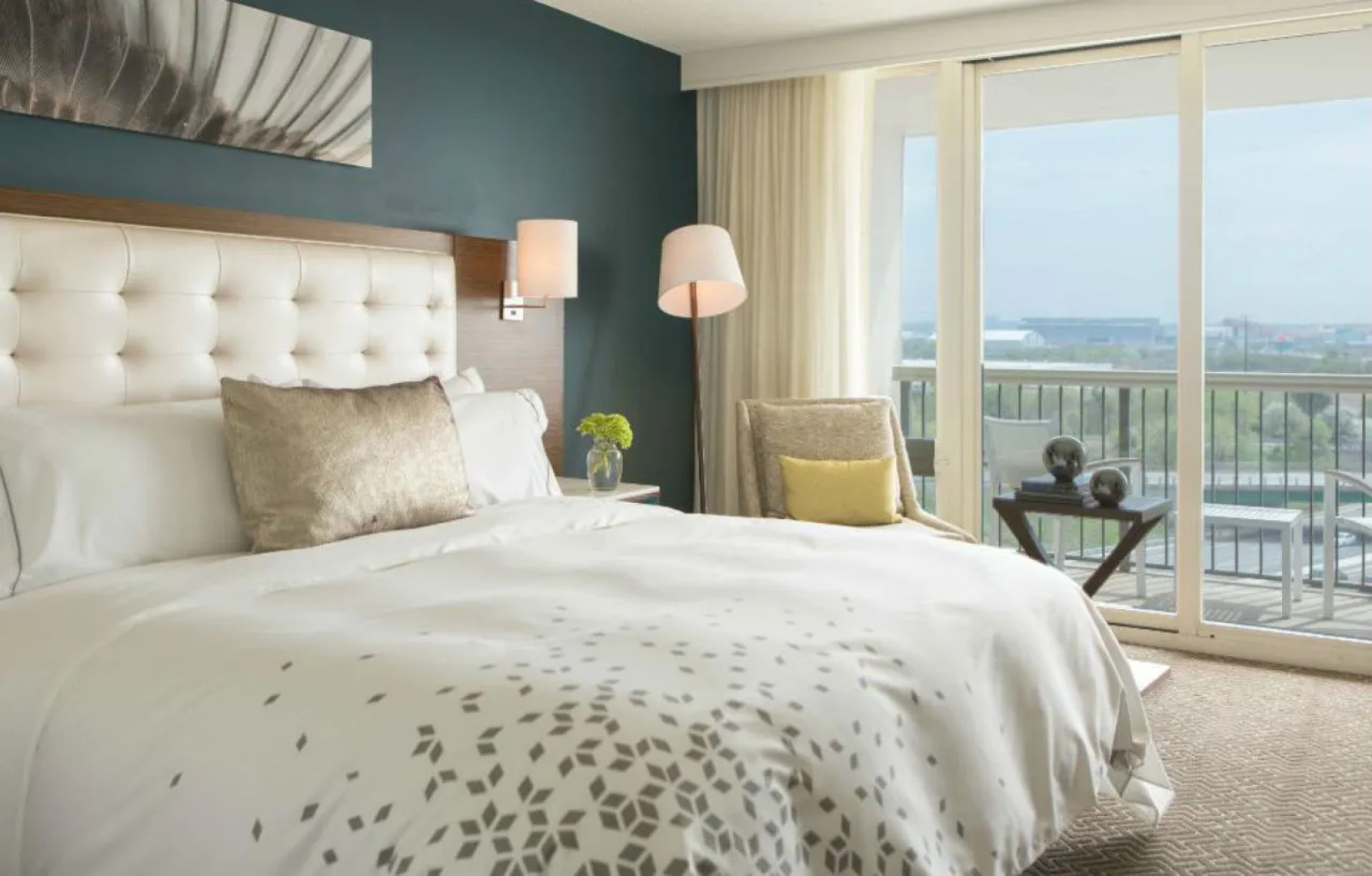 Renaissance Meadowlands Hotel