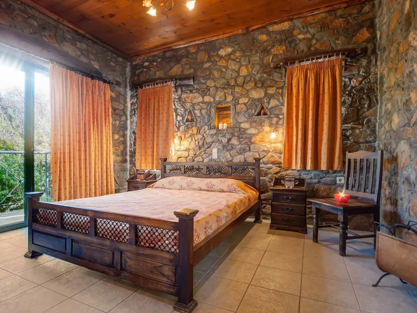 Luxury Villa Elafonisi Overlooking the sea 300 Meters Away With a Private Pool