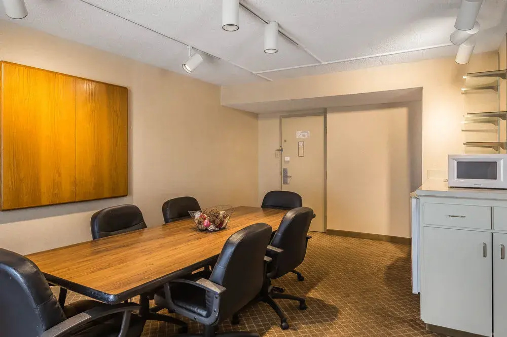 Holiday Inn Express Perrysburg (i-75)