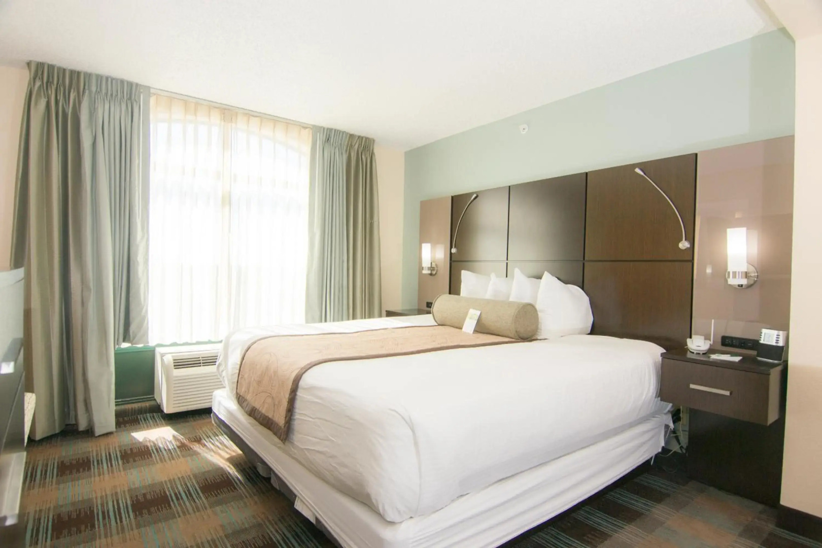 Inn on Destin Harbor, an Ascend Collection Hotel