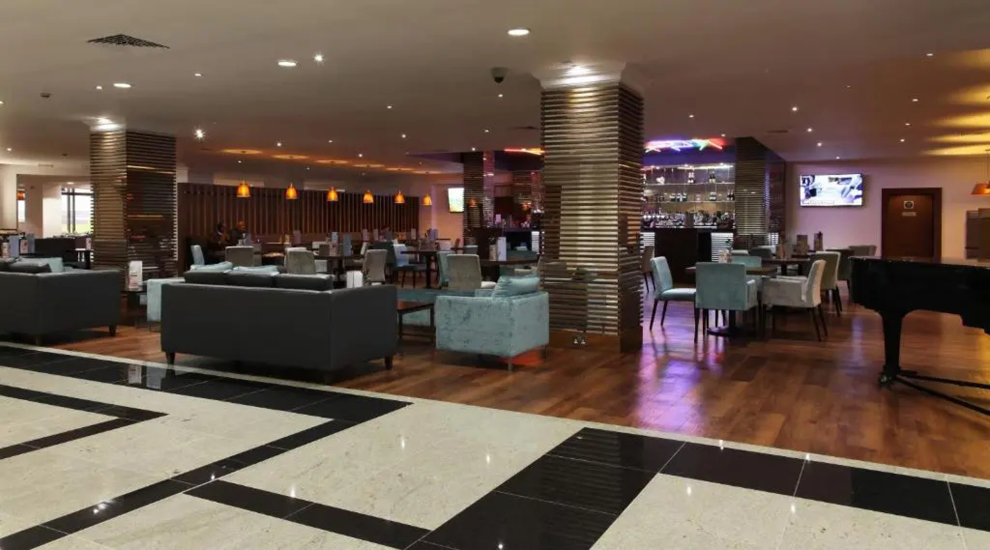 Renaissance London Heathrow Hotel