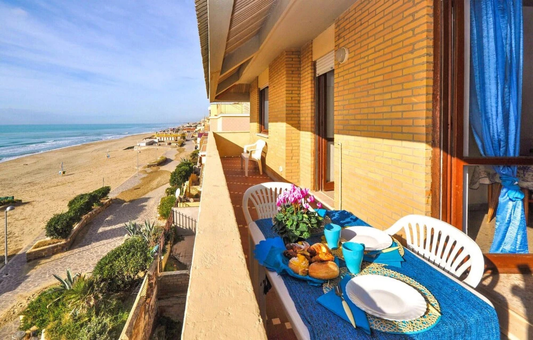 Stunning Apartment in Torvaianica With Internet and 1 Bedrooms