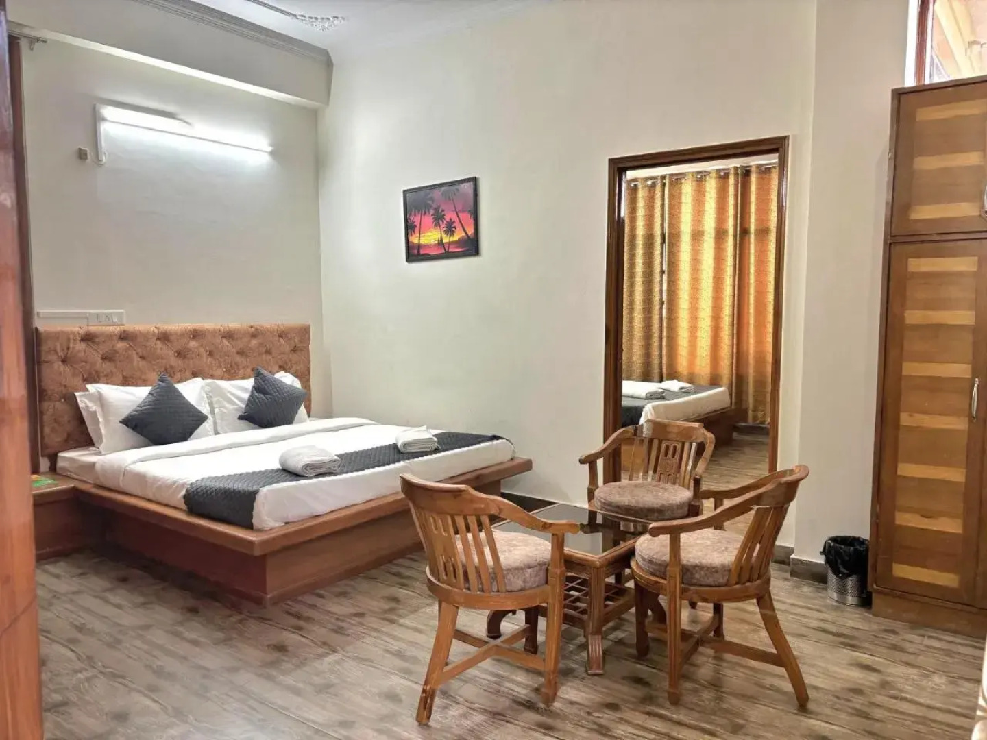 OYO 27648 Kasauli Greens