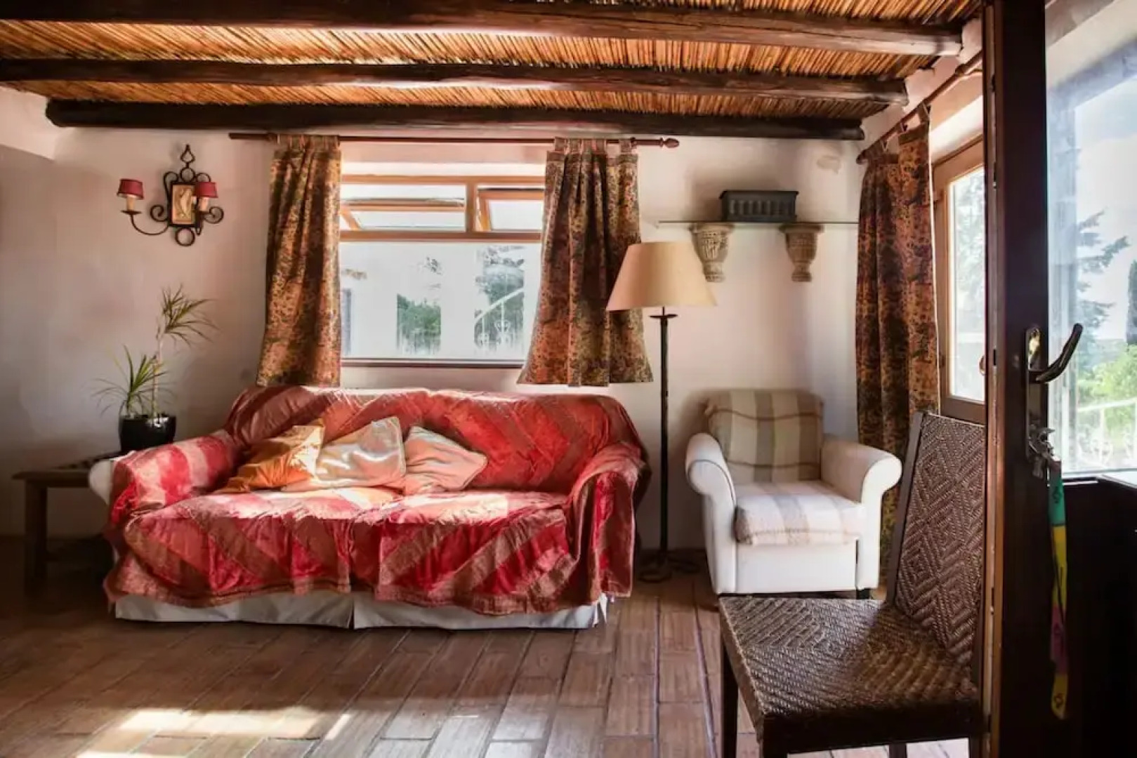 Porches Private Pool Villa 17 Guests