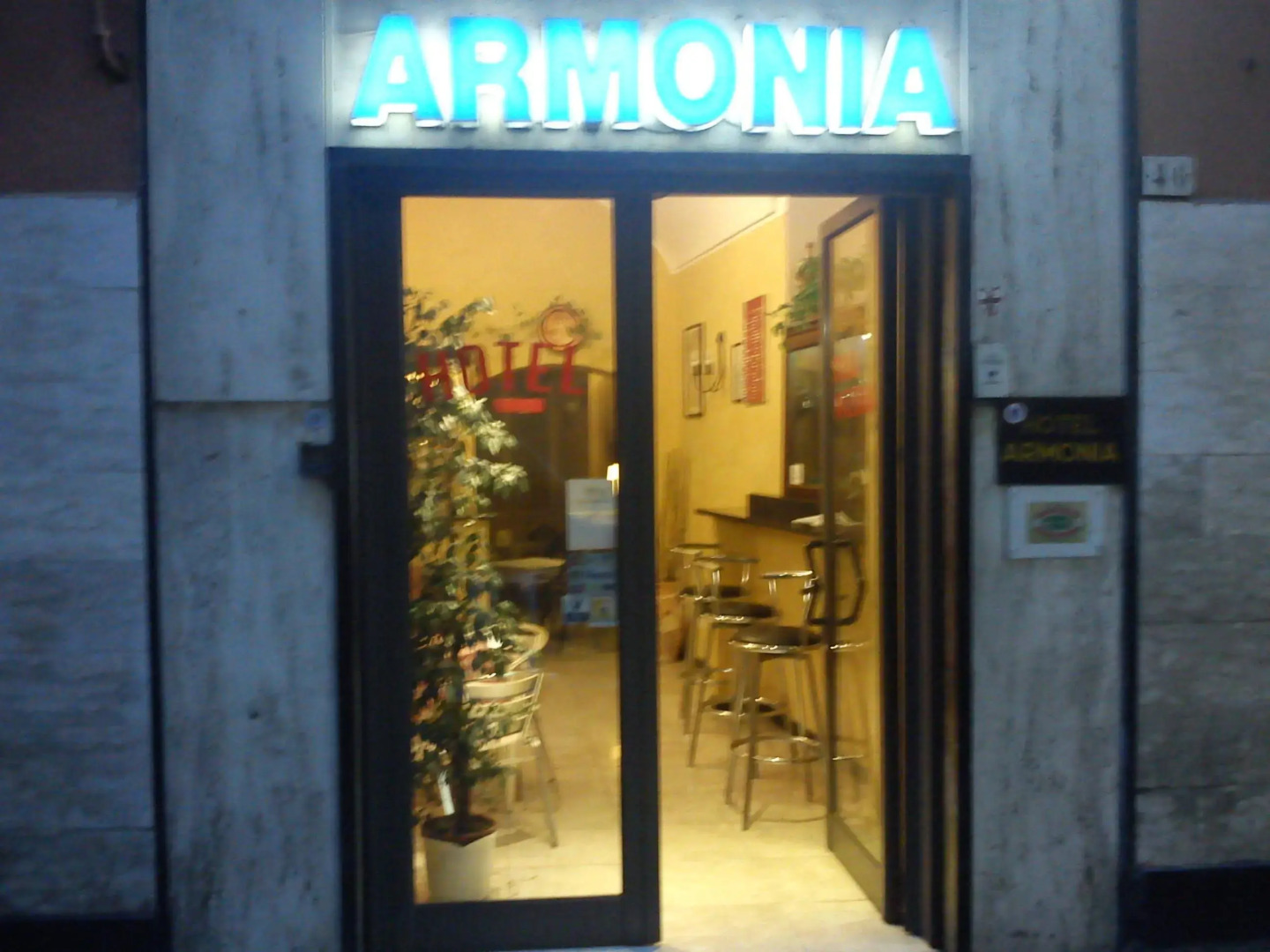 Red And Blues Music Hotel Genova