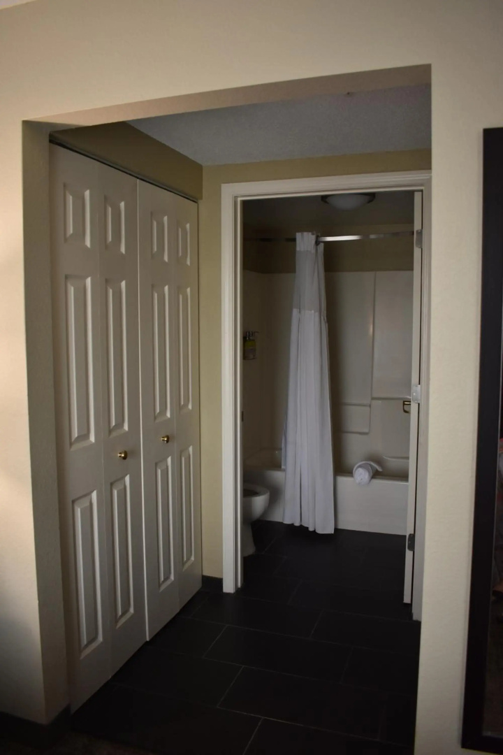 Staybridge Suites Cranbury by IHG