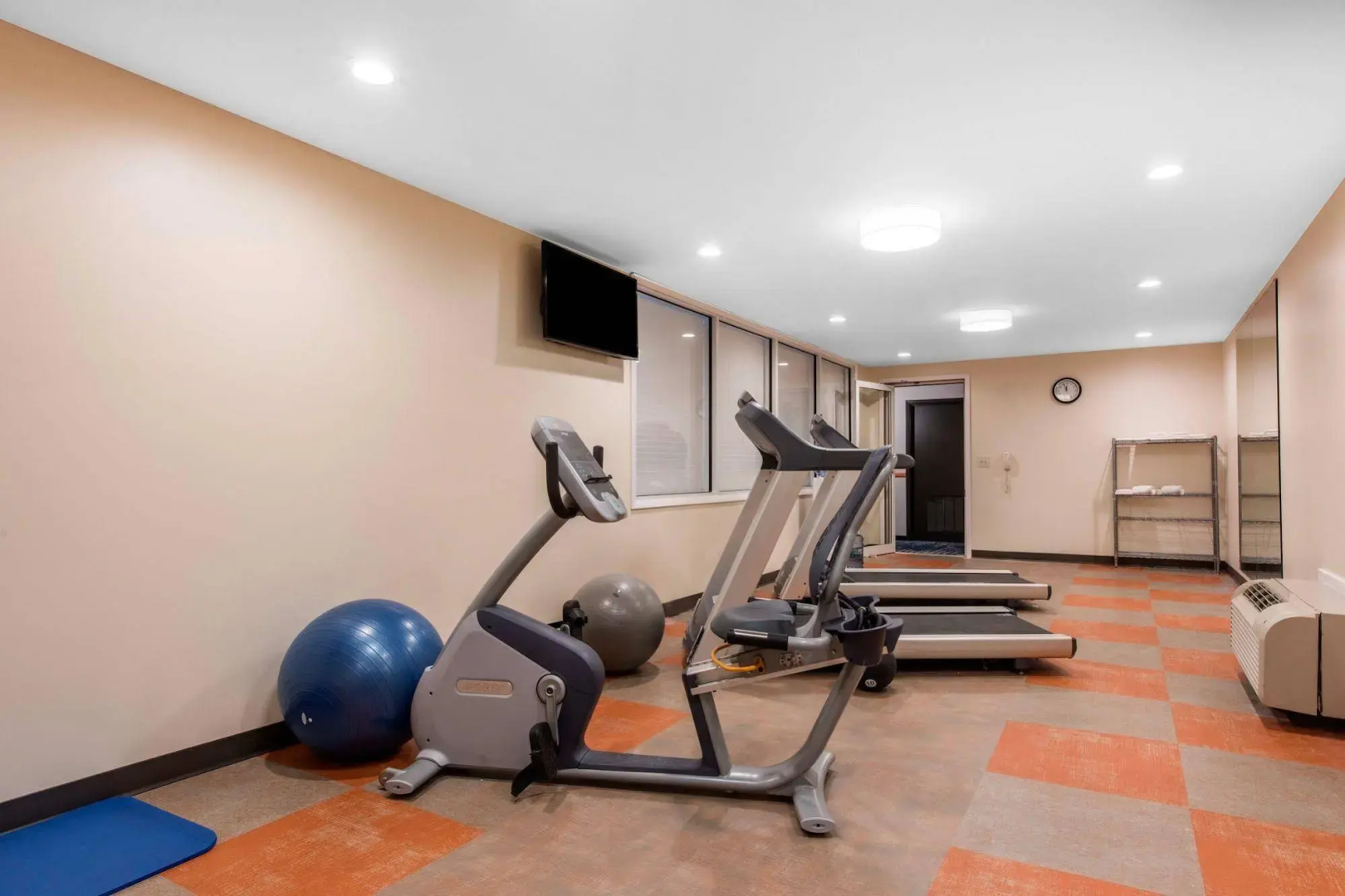 Best Western Erie Inn & Suites