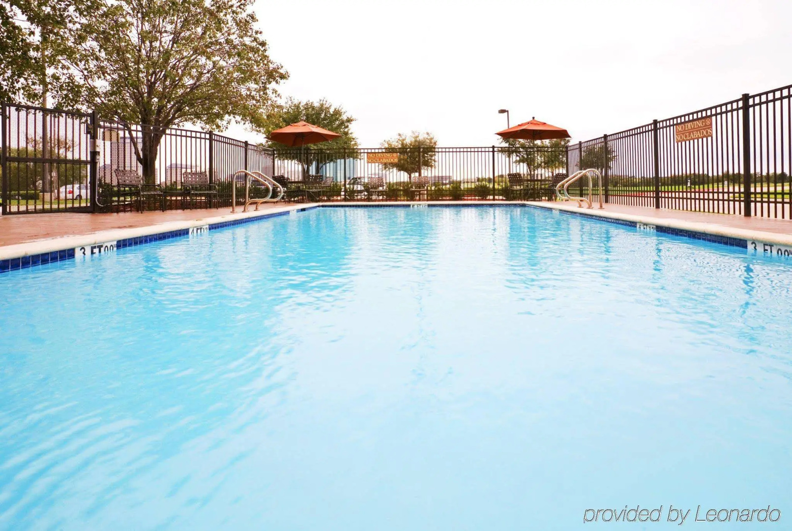 Holiday Inn Express & Suites Irving Conv Ctr - Las Colinas by IHG