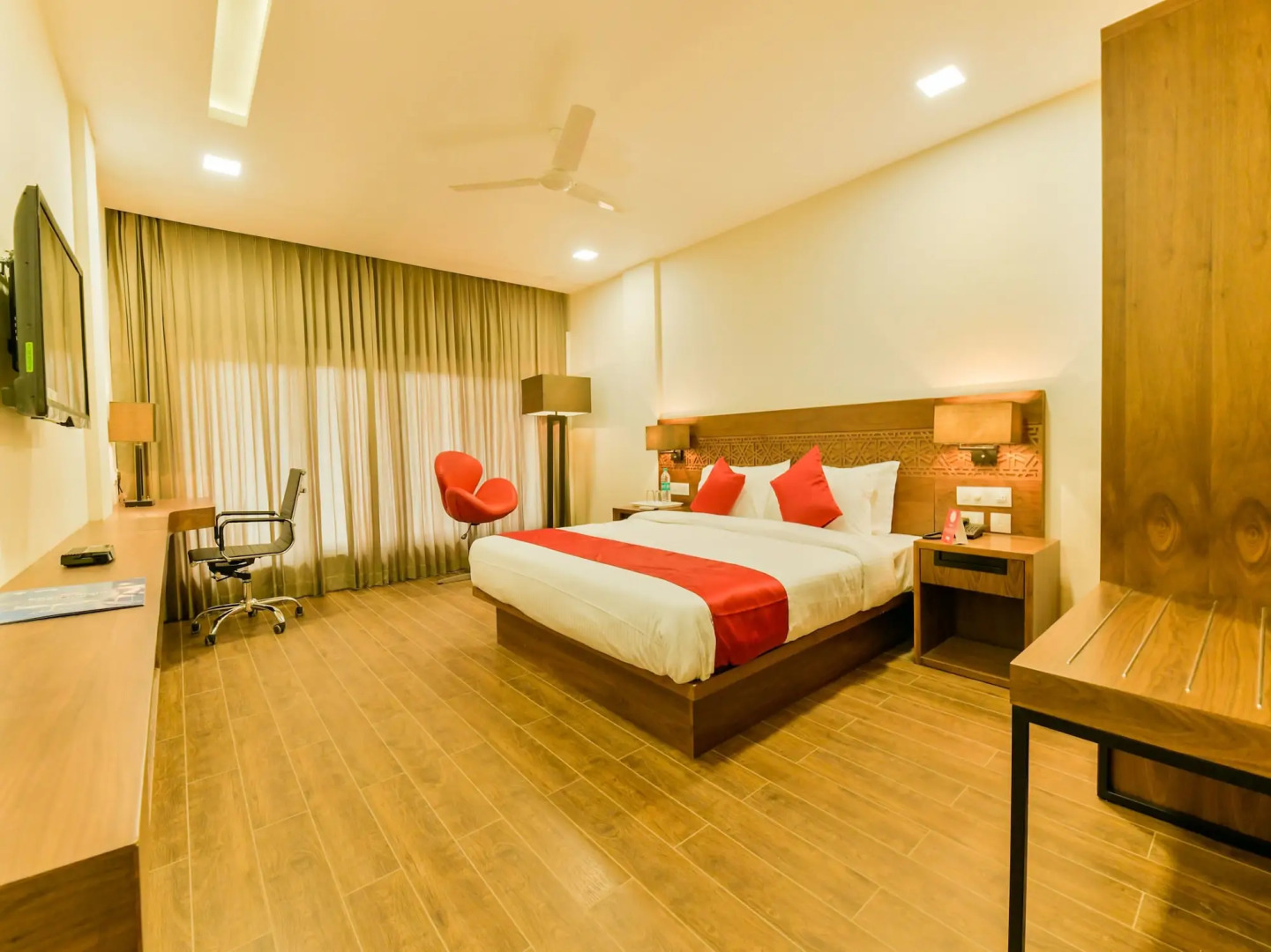 OYO 13221 Calicut Inn