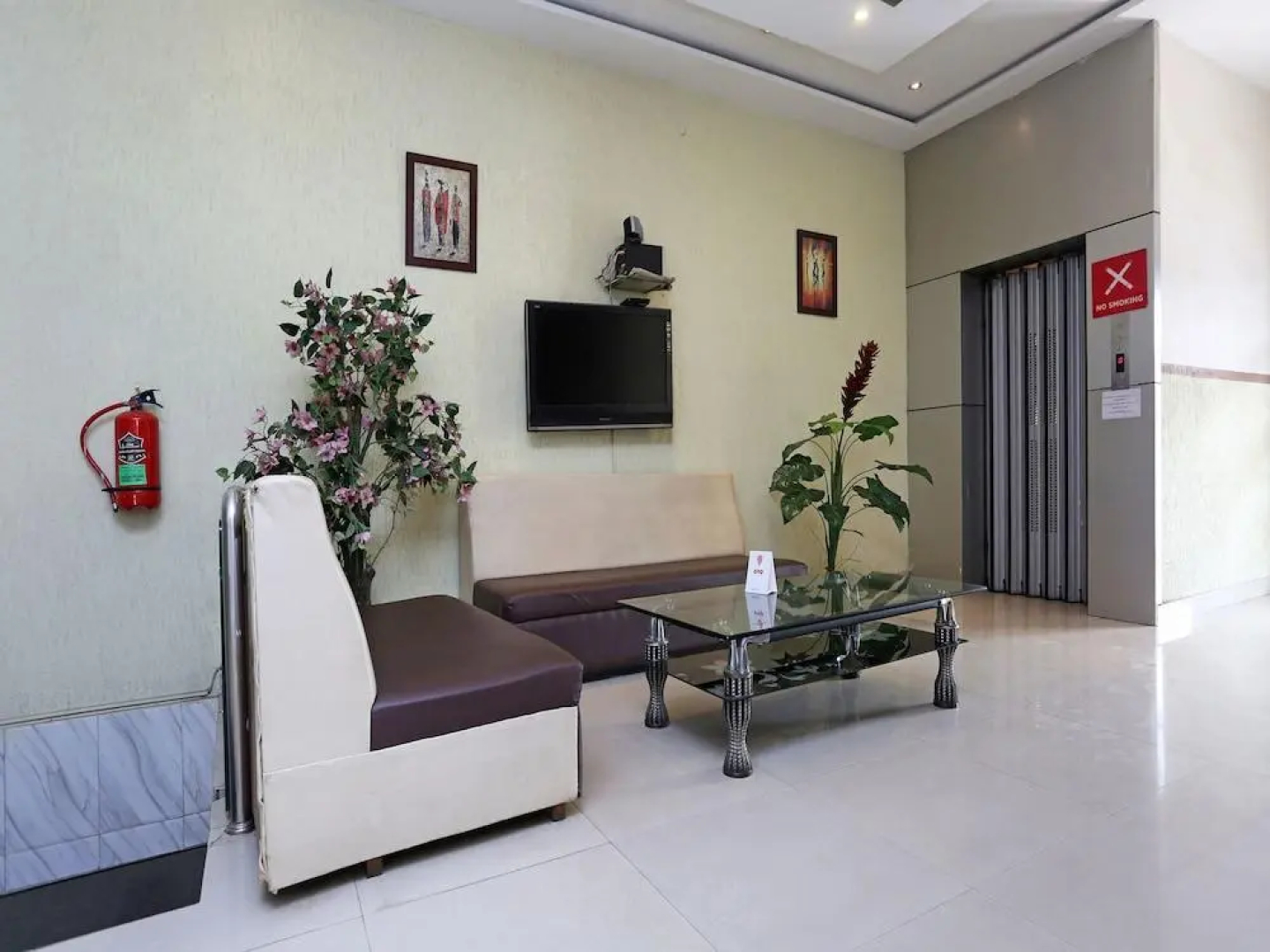 OYO 4127 Hotel City Pulse