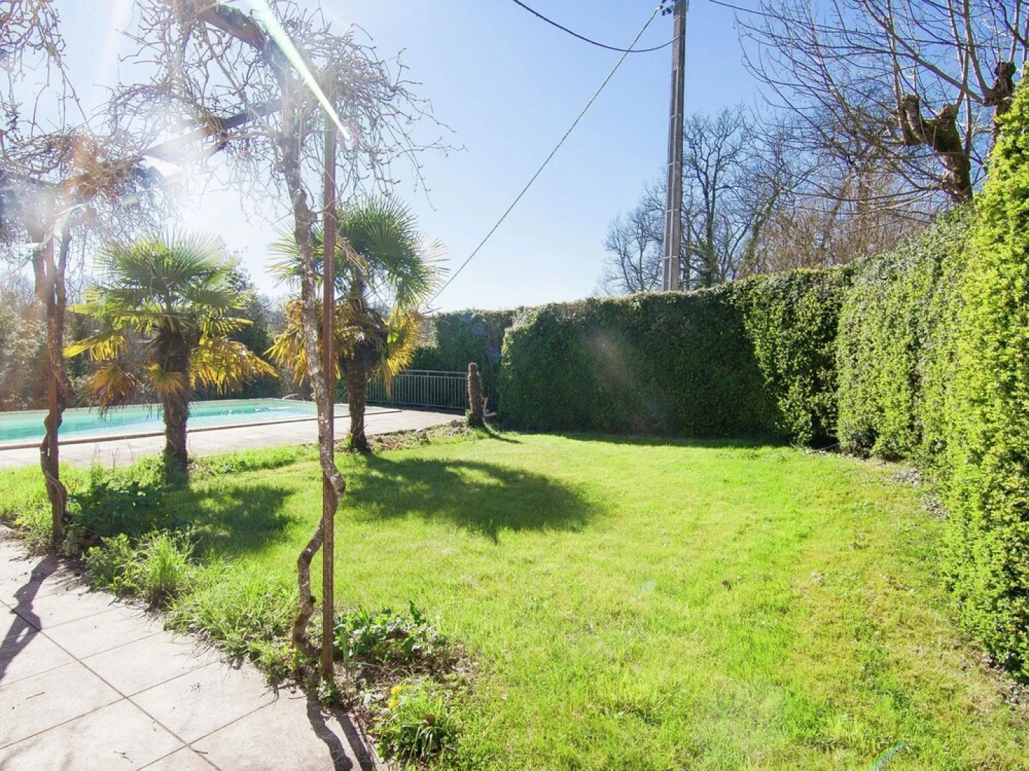 Warm Mansion with Swimming Pool in Sigoules France