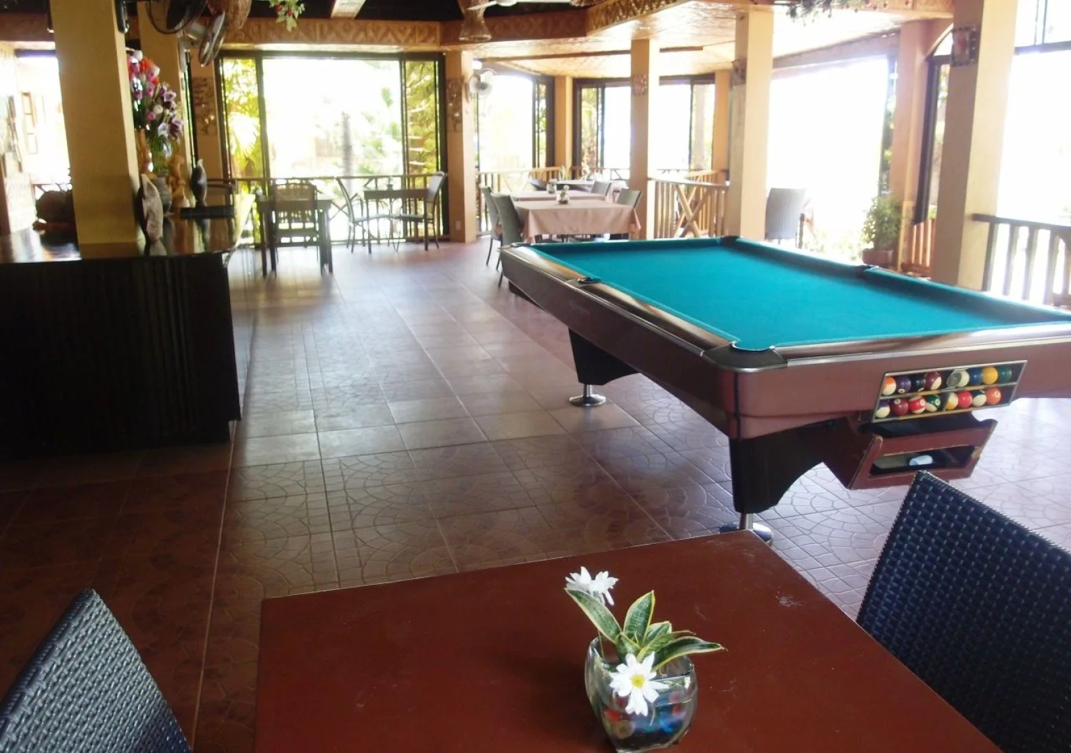 Anda White Beach Resort