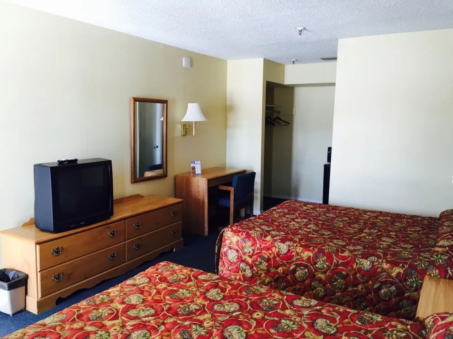 Welcome Inn and Suites