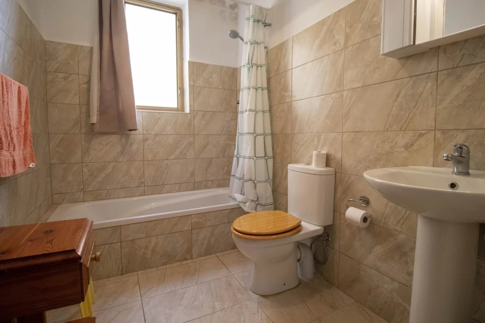 Dolman Complex Apartments