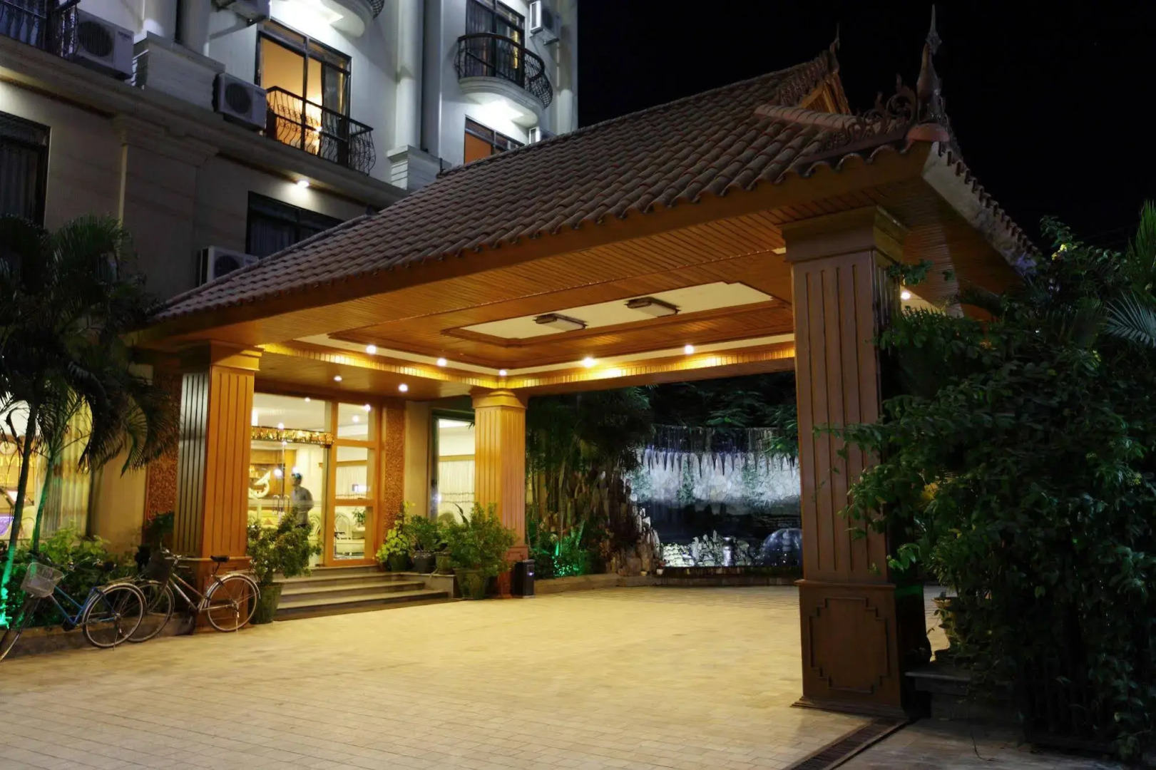 Ayarwaddy River View Hotel