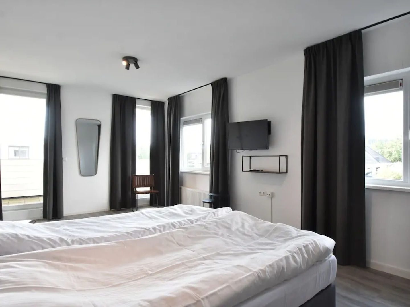 Pleasant Holiday Home in Zeewolde near Golf Course