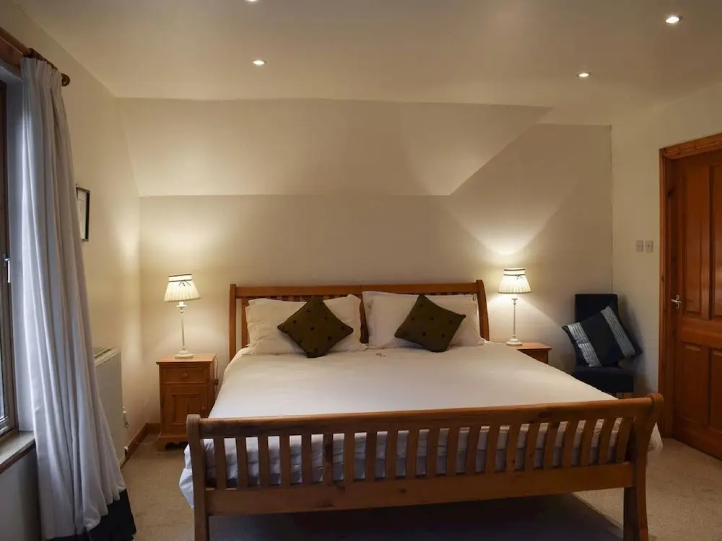 Stunning 4-bed Cottage S/C