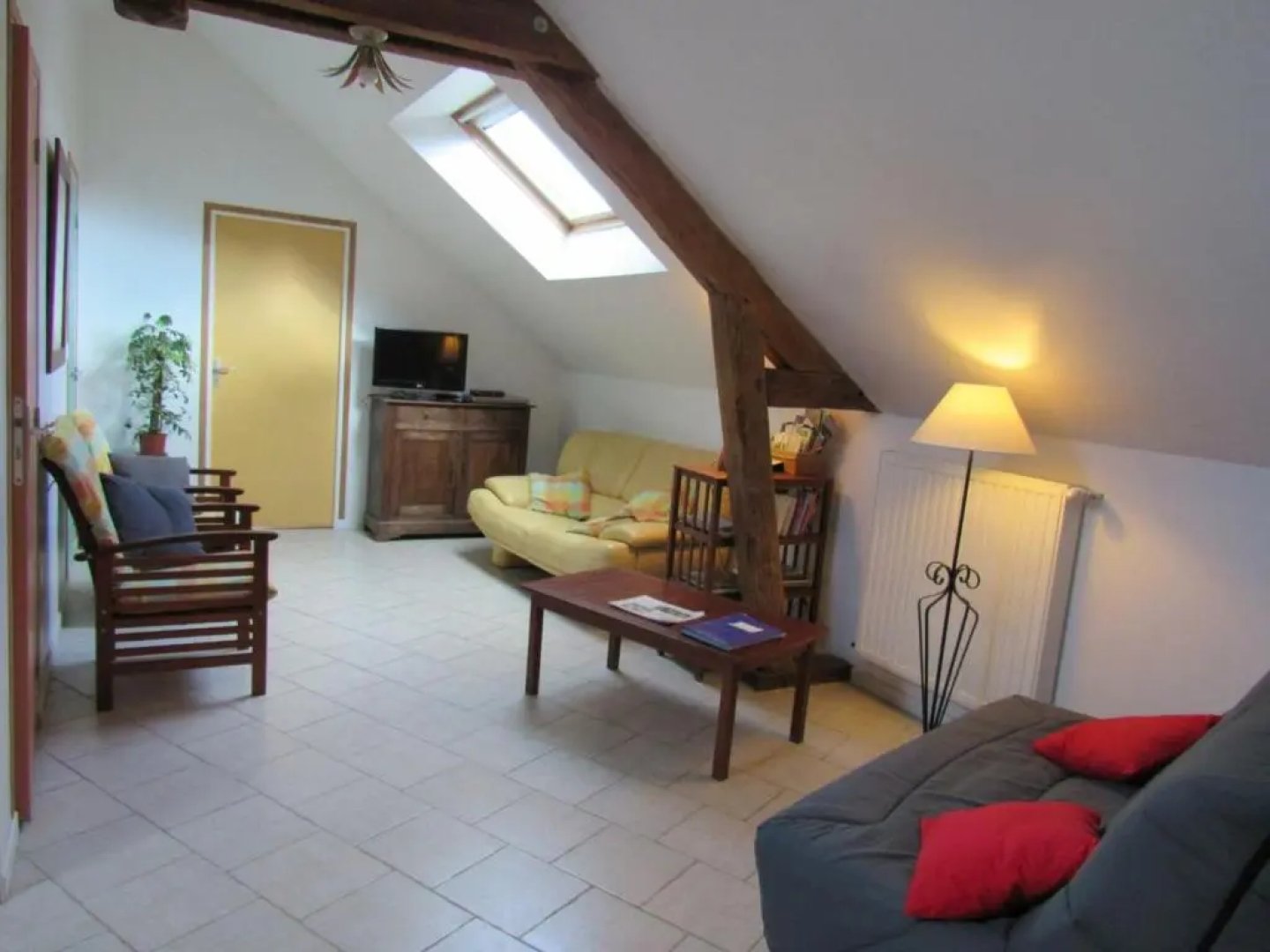 Gîte Molineuf, 4 pièces, 8 personnes - FR-1-491-216