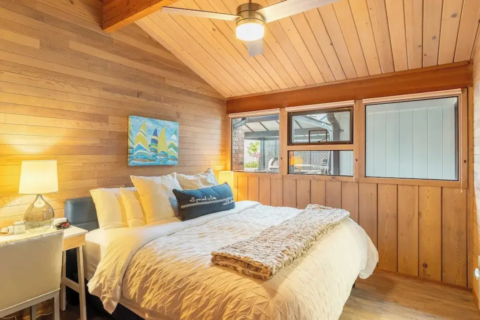 Oceanfront w/ Game Room, Fire Pit, Panoramic Views Angels Landing by Avantstay