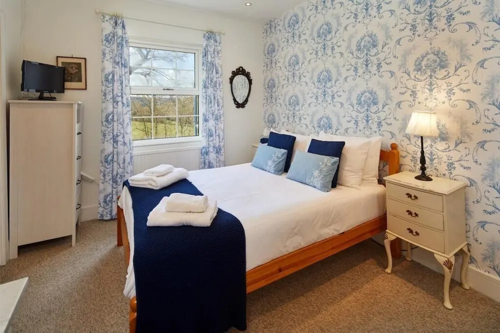 White Horse Farm Hotel