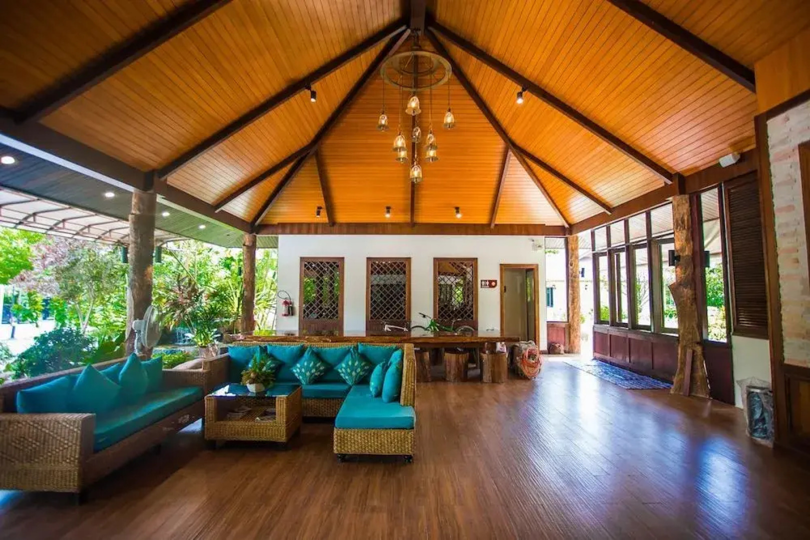 Capital O 370 Nernkhao Resort