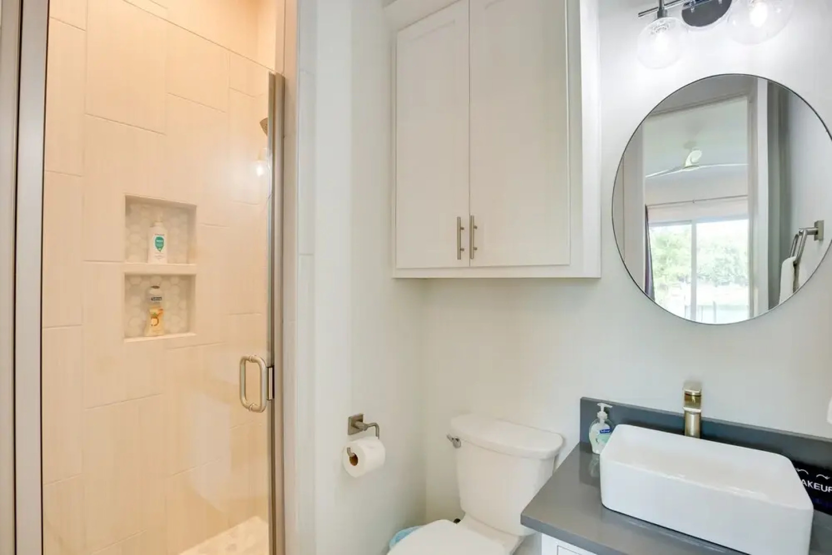 Luxe Waterfront Home in Malakoff w/ Pool + Hot Tub