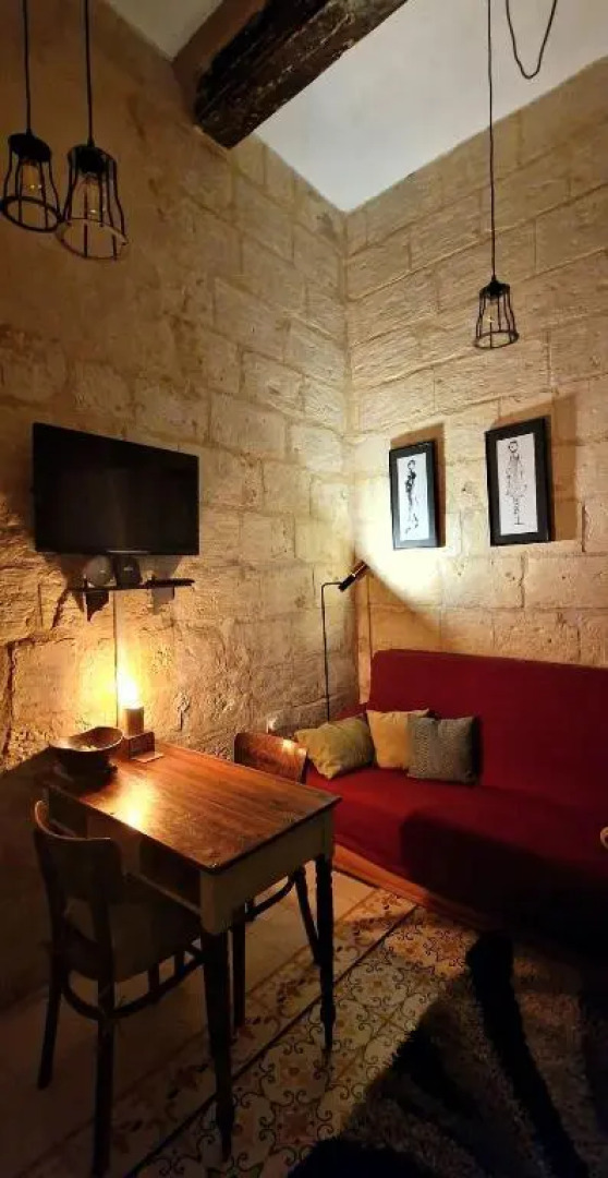 Myrtle Suite - Valletta ground floor apartment