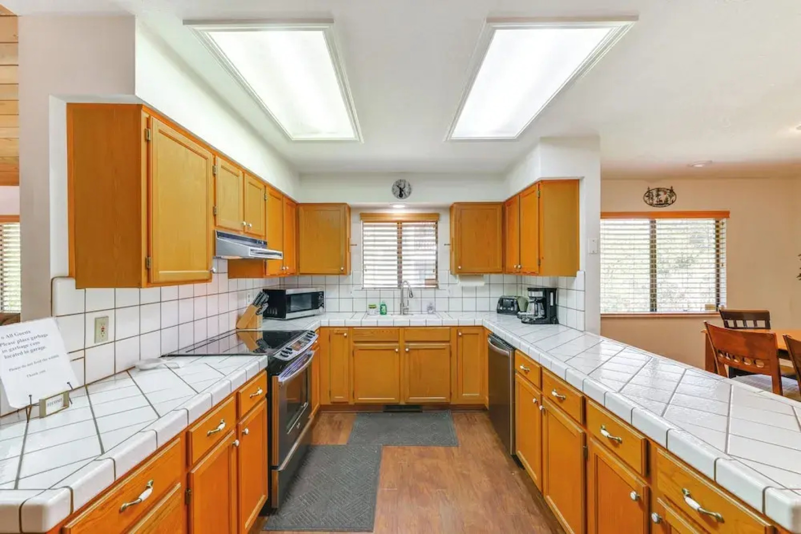 Mountain Paradise ~ 1 Mile to Pine Mountain Lake!