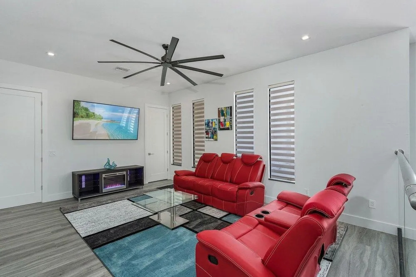 Villa Cosmopolitan by Vacationhit