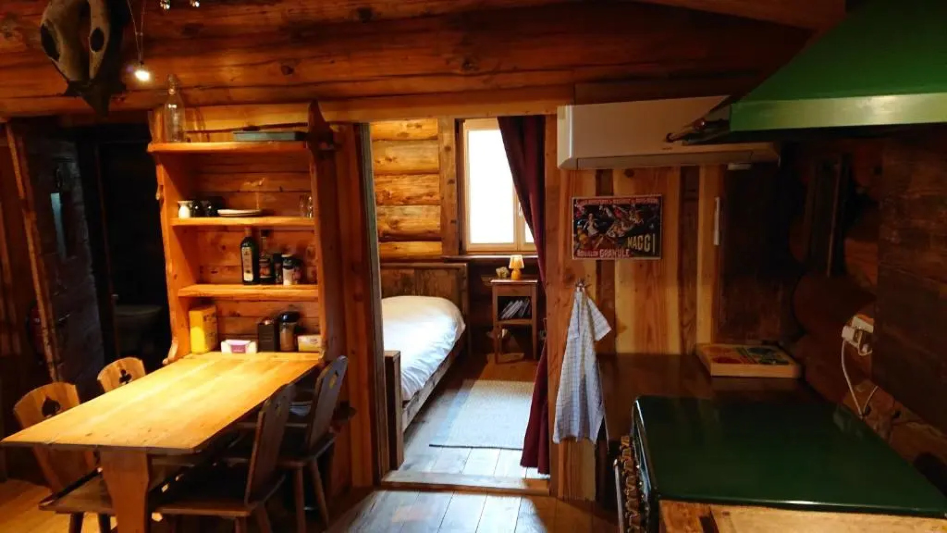 Les Cabanes Du Saleve