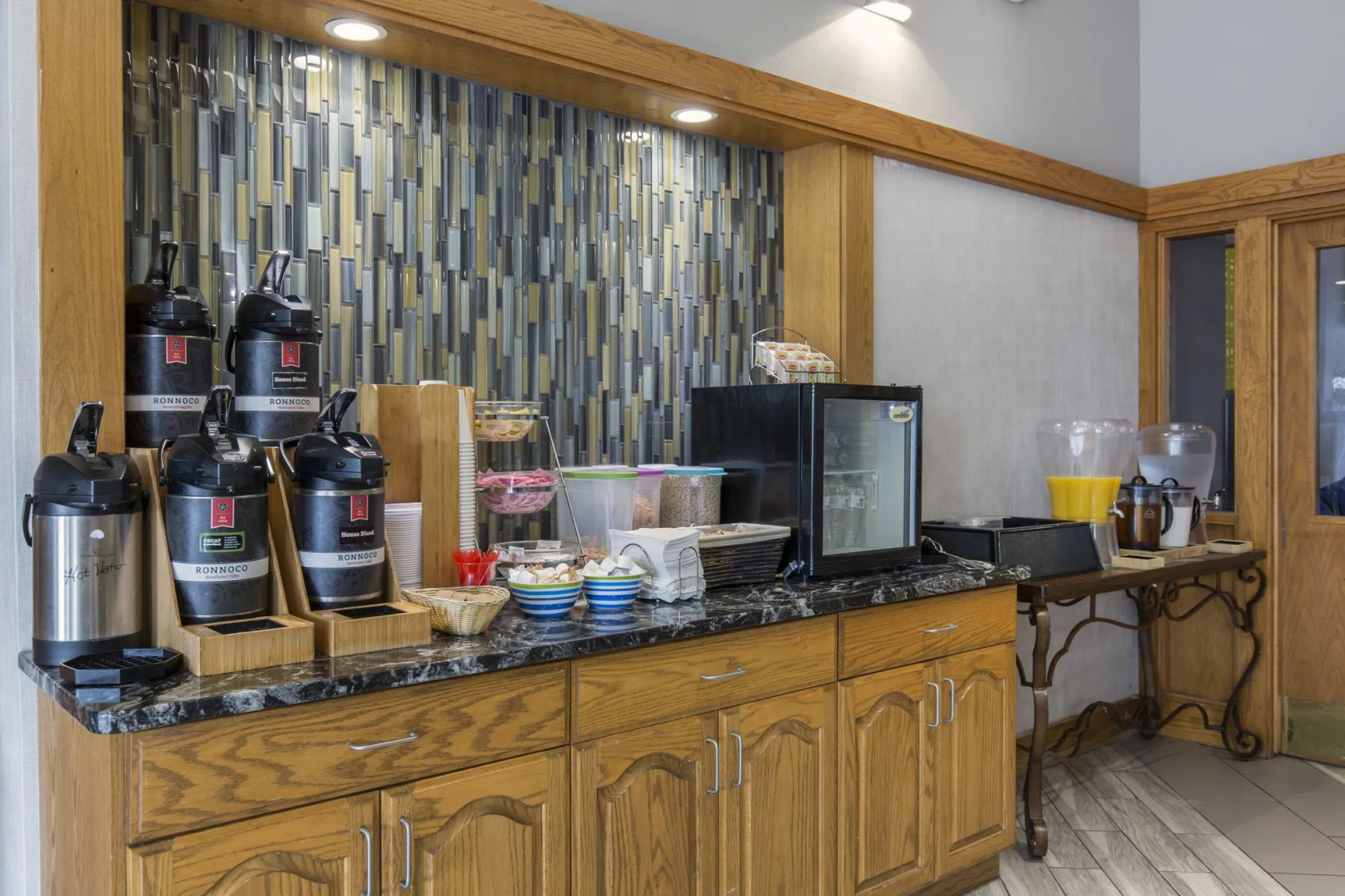 Greenstay Hotel & Suites