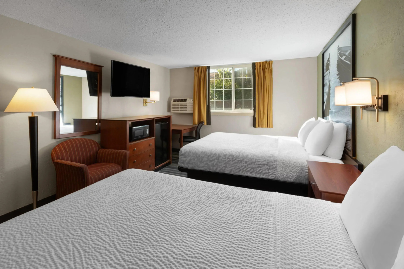 Super 8 by Wyndham Winona MN