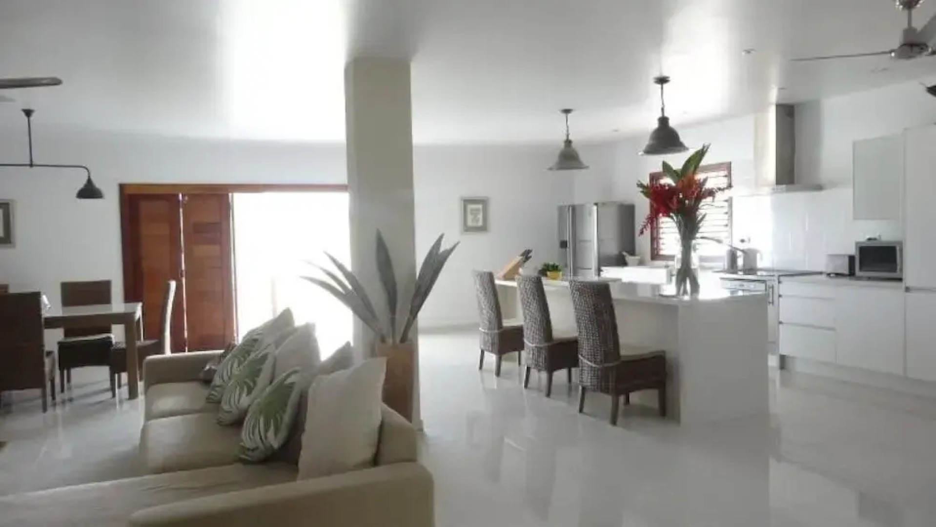 Paradise Point Views