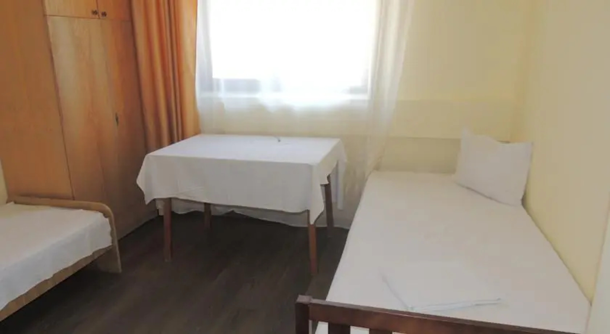 Complex Pibunni Garboavele