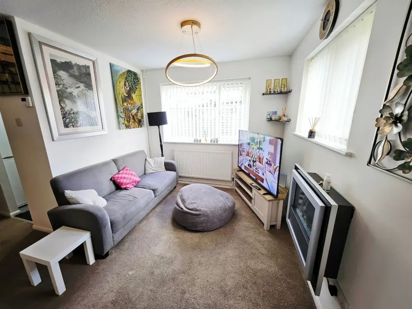 Willow Retreat - House in Burbage- Sleeps2- Garden