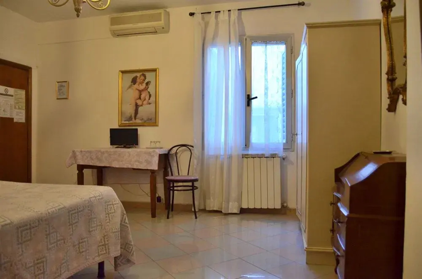 Barbara House - Guest House