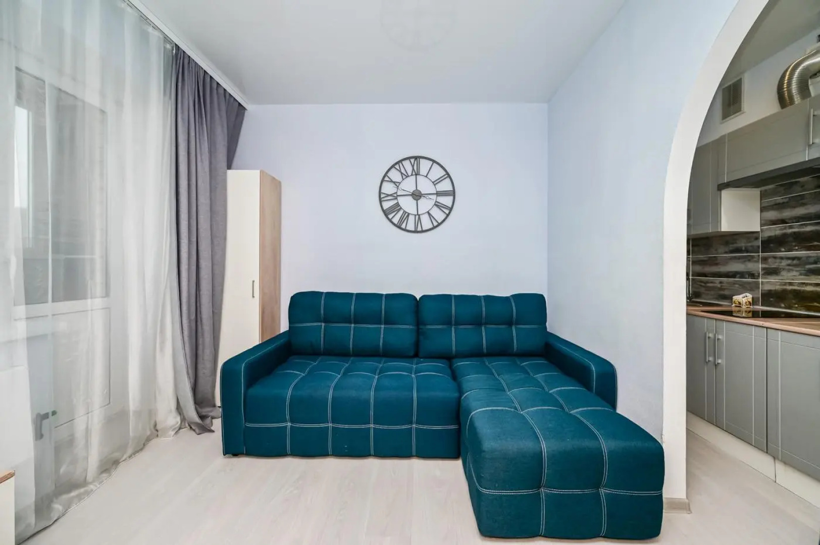 Погостим на улице Дмитрия Михайлова 12