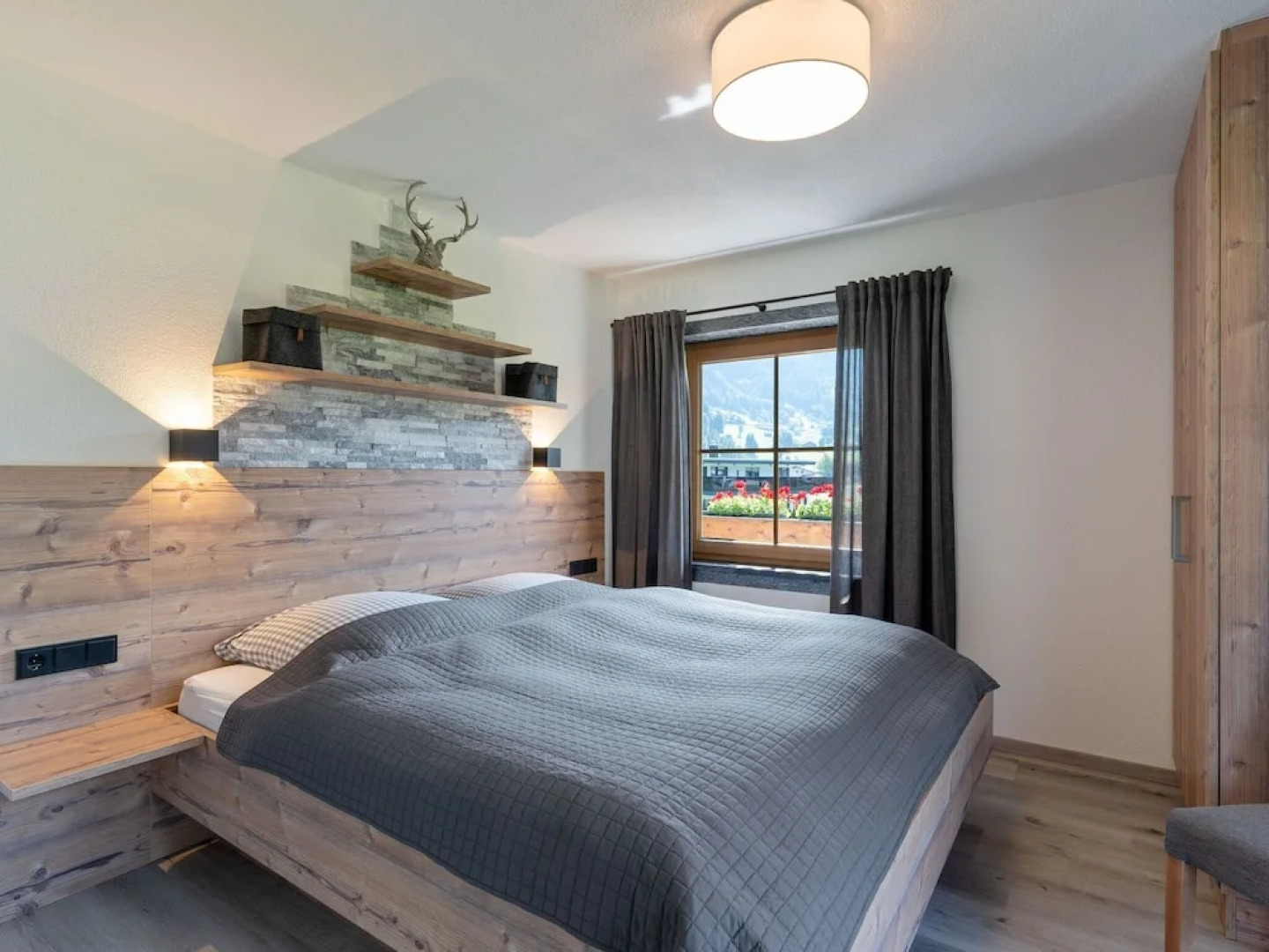 Welcoming Apartment in Ramsau im Zillertal near Ski Area