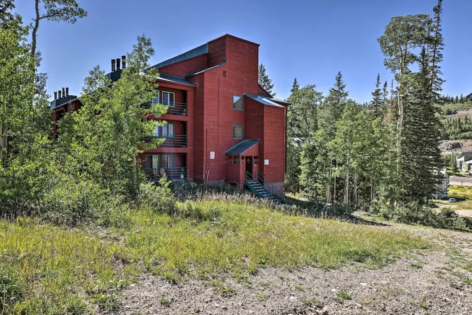 Slopeside Condo With Hot Tub + Game Room Access!