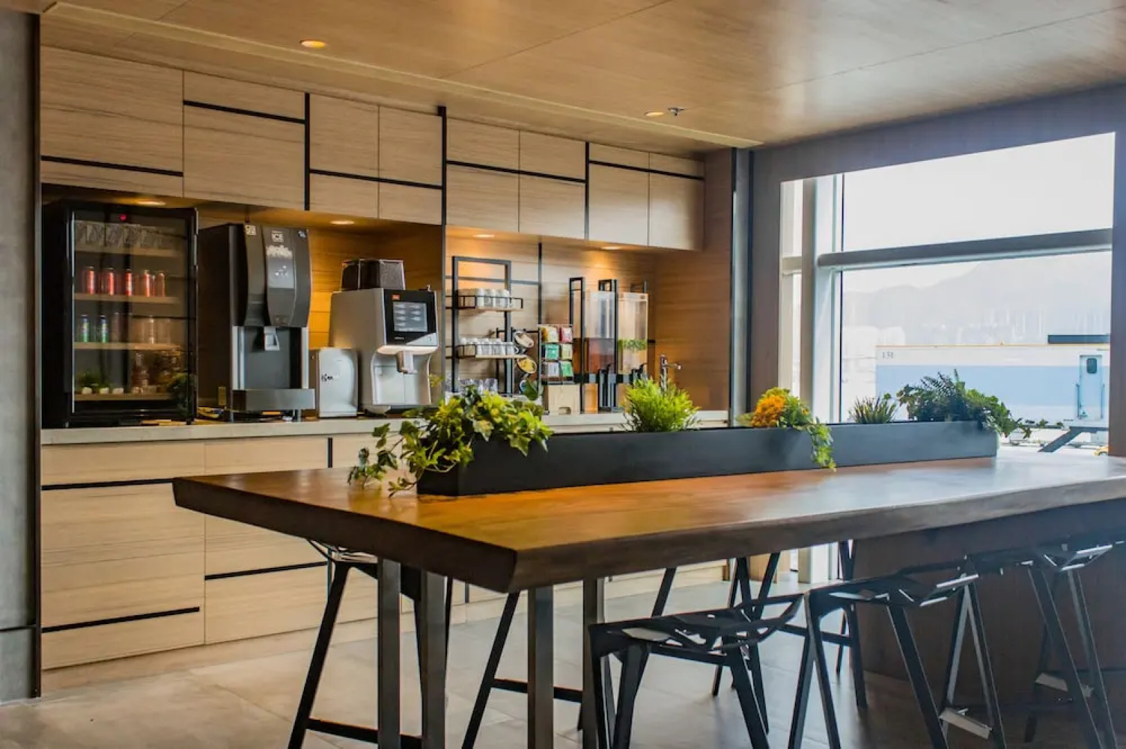 Transit Resting Lounge by Aerotel (within restricted area)