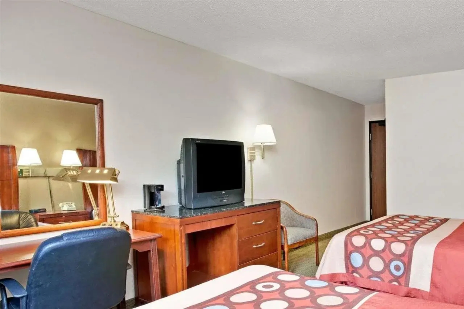Super 8 By Wyndham Belleville
