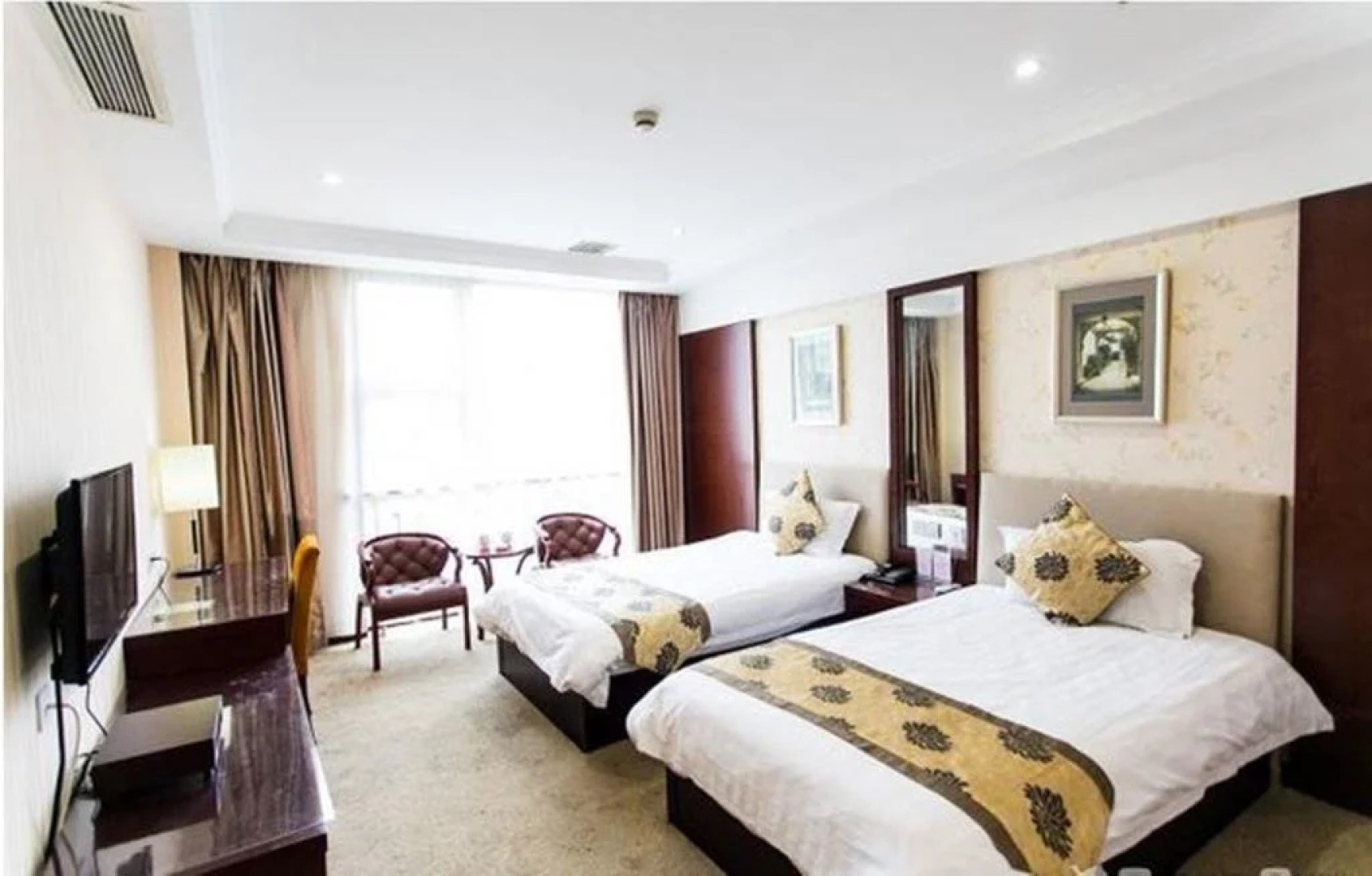 Suzhou Yangyi Business Hotel