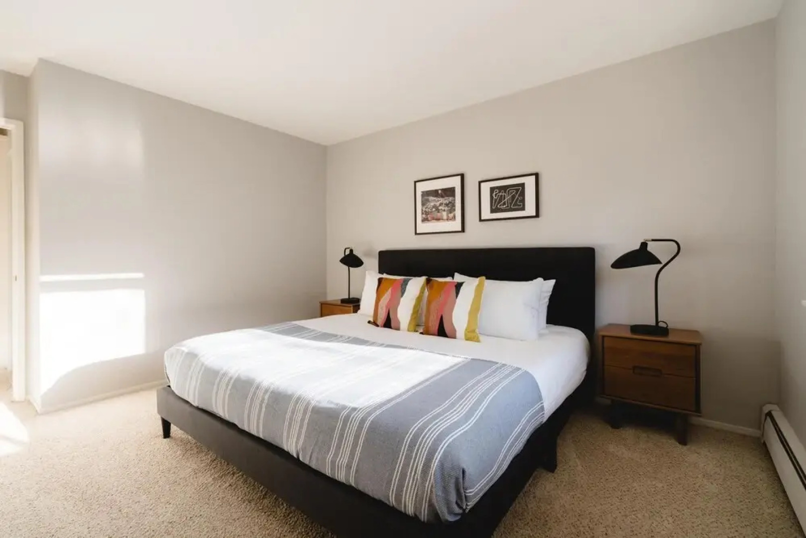 Rivendell - Spacious Home w Pool Arcade Games & Expansive Patio Santa Rosa