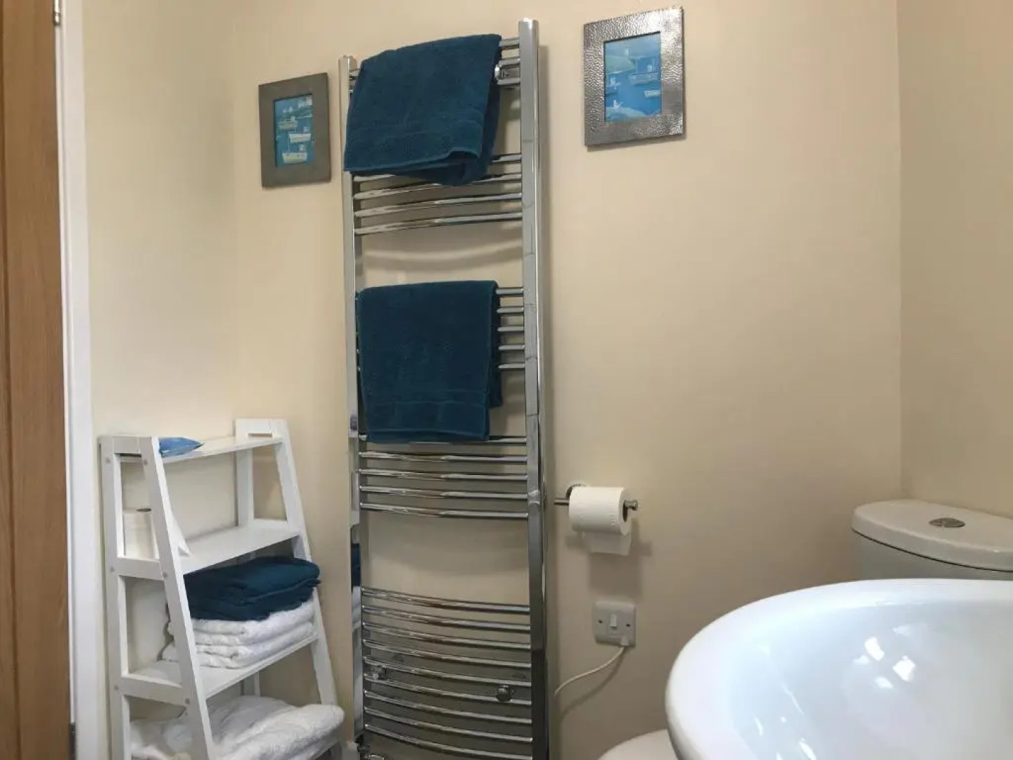 Maesyfelin Isaf Apartment