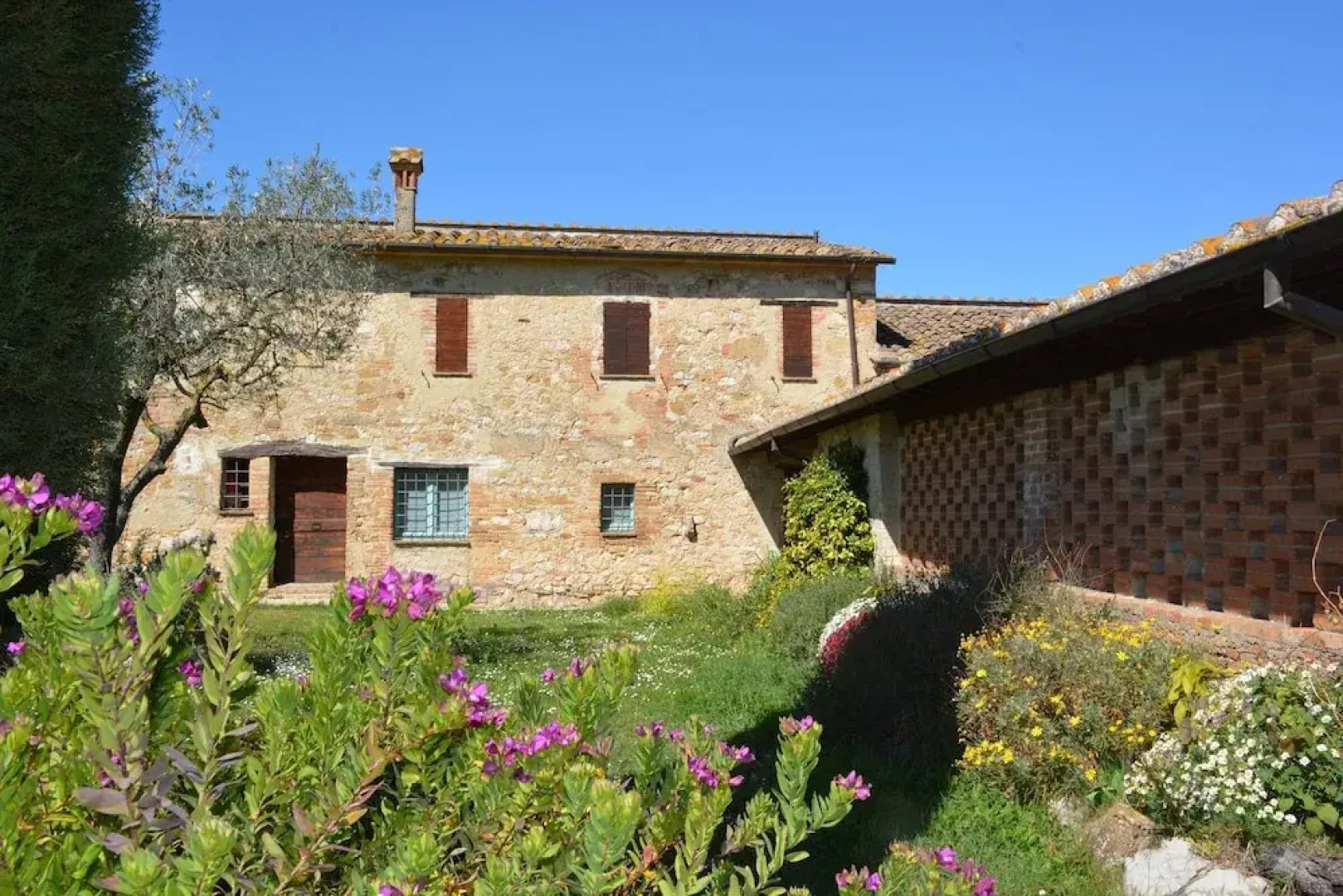 SCAPPO IN UMBRIA, Casale Monti