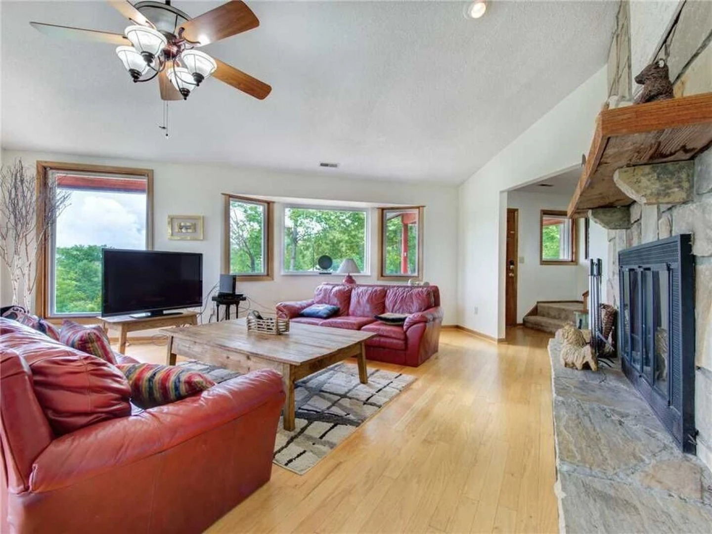 High Cotton 3 Bedroom Home with Hot Tub