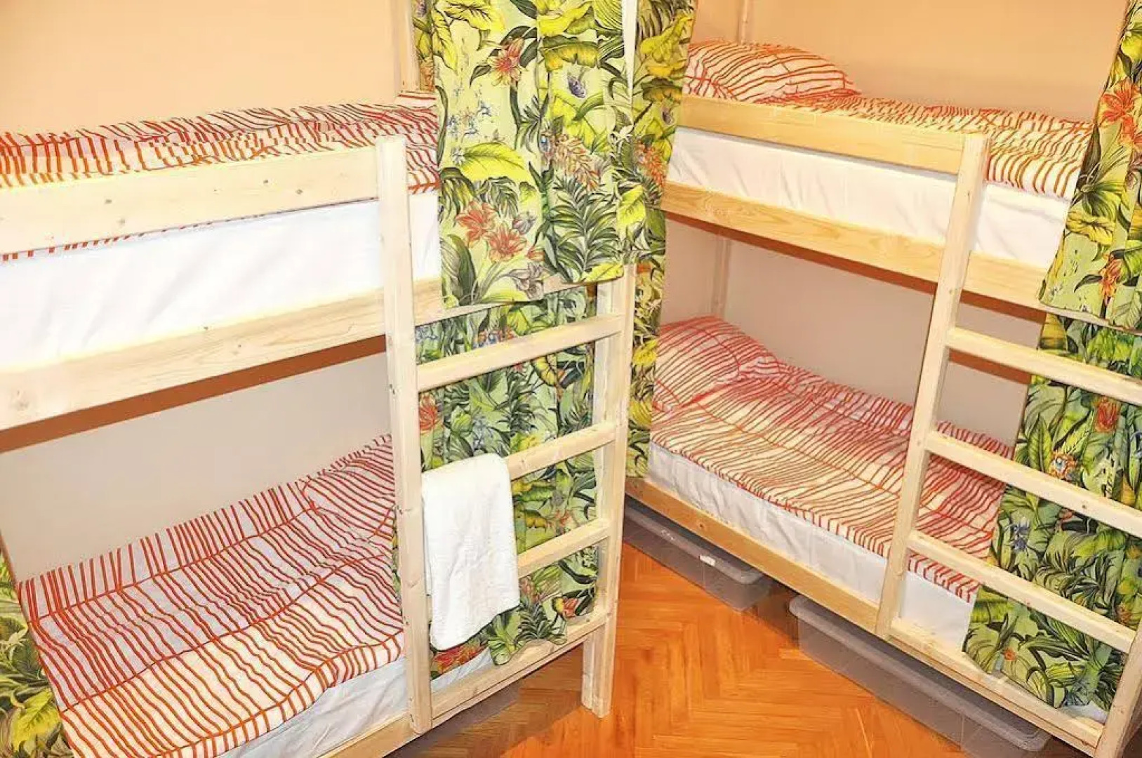 Барбарис Хостел