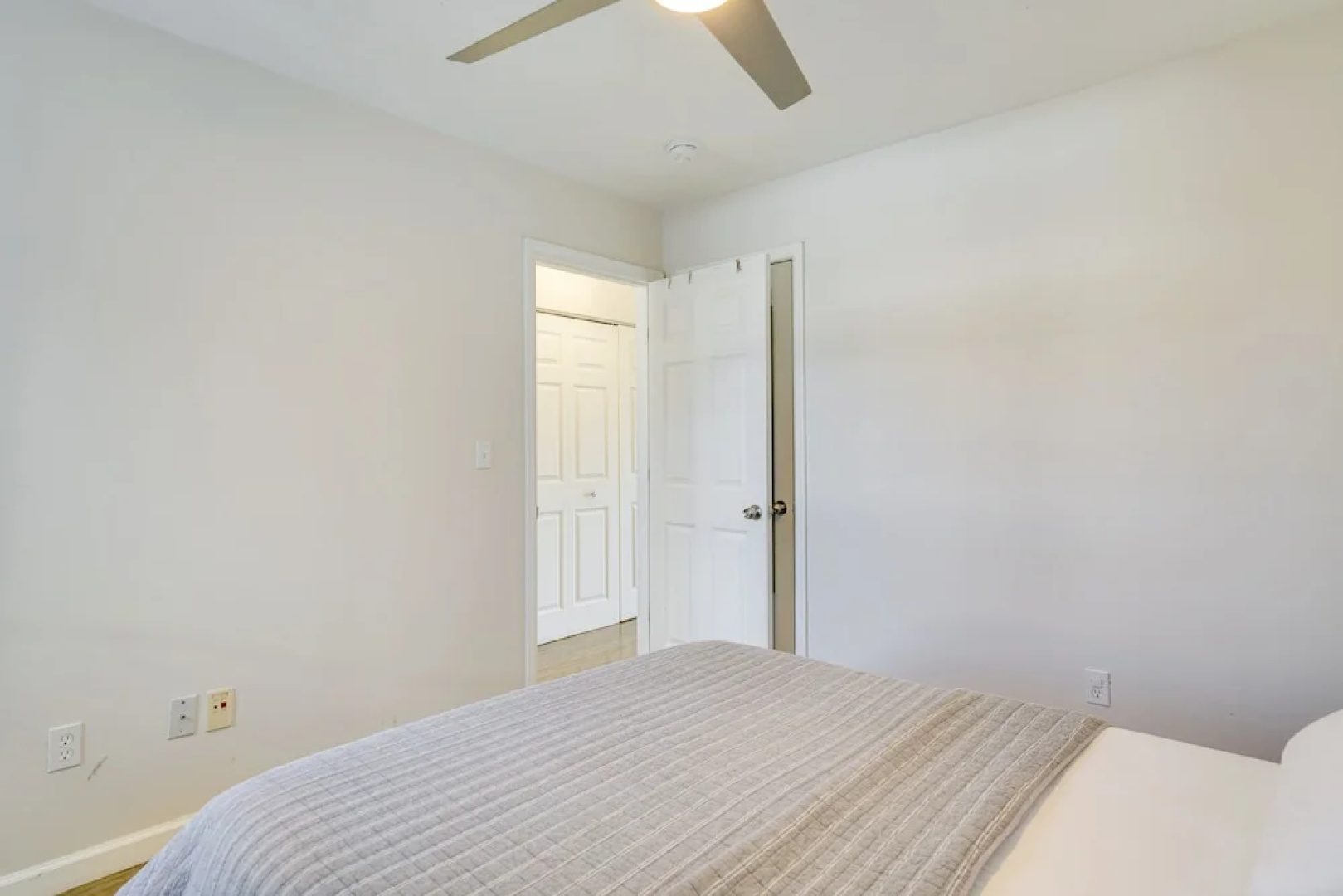 Asbury Park Condo < Half-mi to Beach & Boardwalk!
