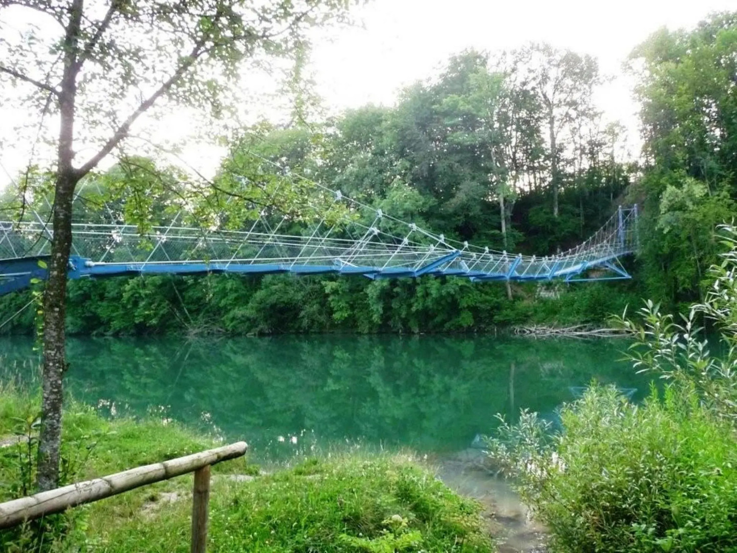 Sunny Terrace Apartment
