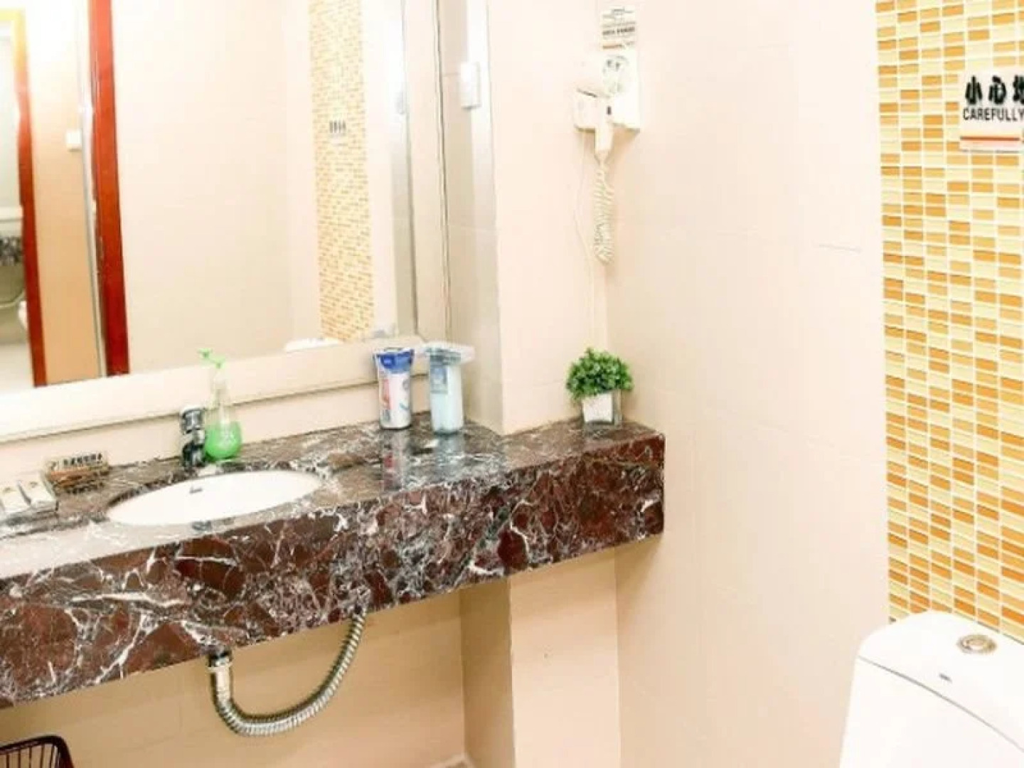 Super 8 Hotel Quanzhou New Station